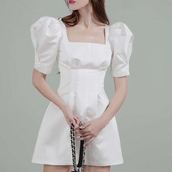 Vestido Negro Elegante Escote Cuadrado - Image 5