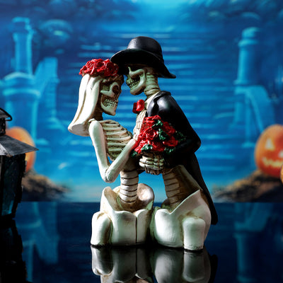 Adorno de Pareja Calaveras en Resina - Estilo Gótico Romántico - Image 2