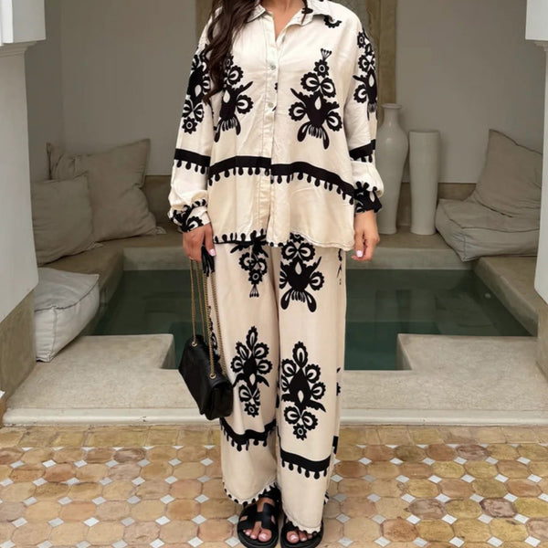 Conjunto Casual Mujer: Blusa Estampada y Pantalón de Moda