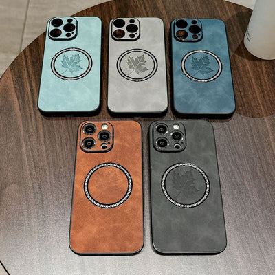 Funda Magnética para Celular en Cuero de Cordero con Diseño de Hoja de Arce - Image 3