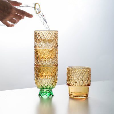 Vaso de Agua Diamond Star con Forma de Piña en Vidrio Dorado - Image 11