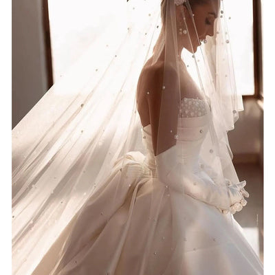 Vestido de Novia Satinado sin Tirantes - Image 9