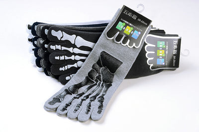 Calcetines Creativos de Cinco Dedos en Blanco y Negro - Image 9