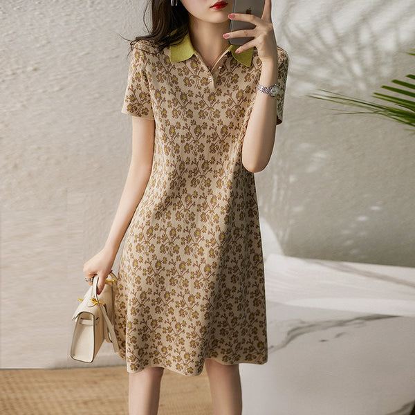 Vestido Polo Cuello Alto con Estampado Floral Pastoril
