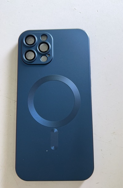 Funda Magnética con Acabado Esmerilado para Teléfono - Image 14