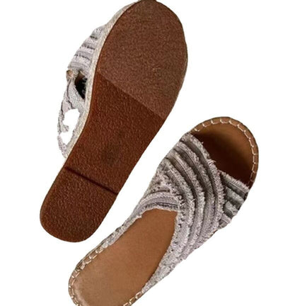 Sandalias Planas con Borlas Talla Grande para Mujer - Cómodas y Elegantes - Image 13