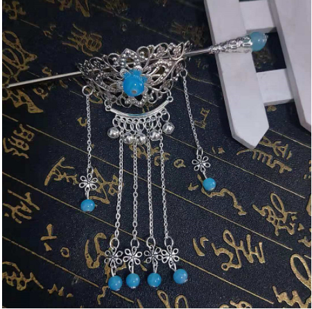Horquilla Clásica con Borlas Largas - Accesorio de Traje Antiguo - Image 3