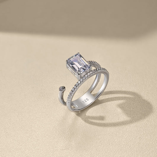 Anillo de Plata 925 con Zirconia Rectangular y Detalles Biselados - Image 16