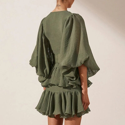 Vestido V-Escote con Volantes Superpuestos y Mangas Farol - Image 5