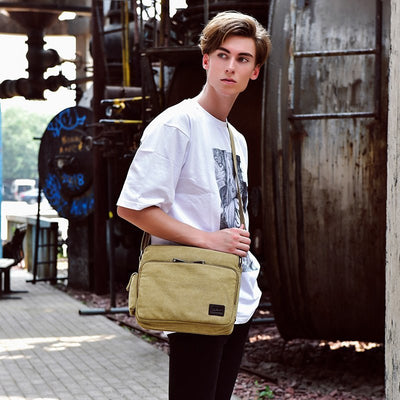 Bolsa Mensajera Práctica y Minimalista para Hombre - Image 4