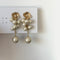 Aretes de Novia Perla Frosted con Diseño Floral - Pendientes Elegantes para Mujer