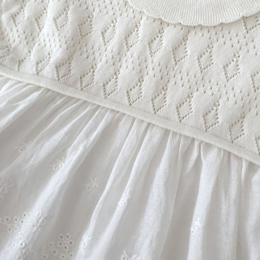 Blusa Tejida Calada sin Mangas con Encaje Flowy - Image 15