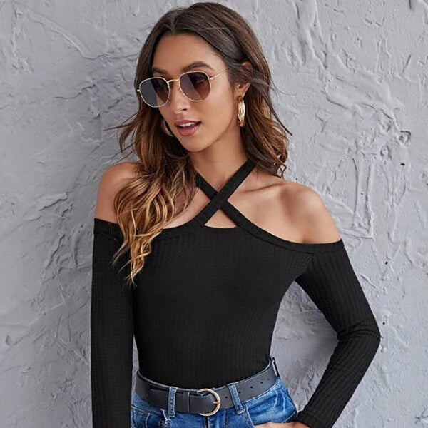Suéter con Cuello Cruzado y Detalle de Hombro