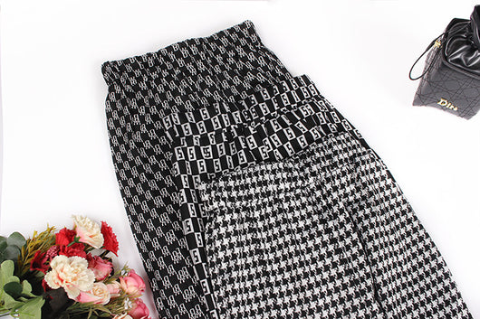 Pantalón Cintura Alta con Letras Estampadas y Aberturas - Image 17