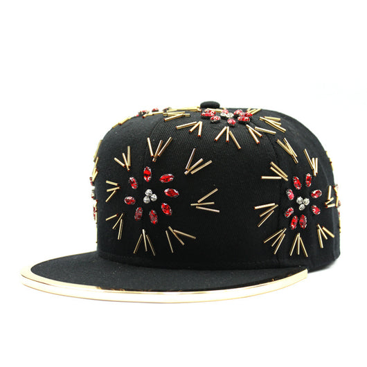 Gorra Hip Hop con Cristales Coloridos y Borde Metálico para Presentaciones - Image 8