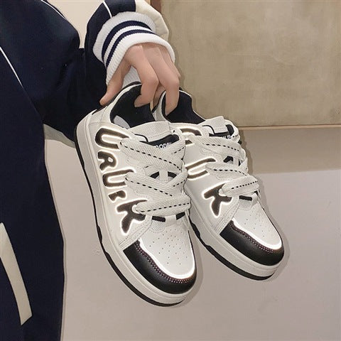 Tenis Retro Colores Combinados Diseño Plano - Deportivos y Casual