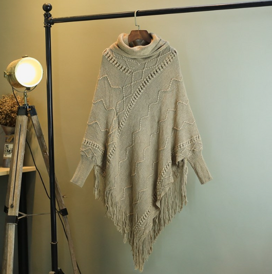 Poncho Tejido Cuello Alto con Flecos - Abrigo Cálido para Otoño e Invierno - Image 9