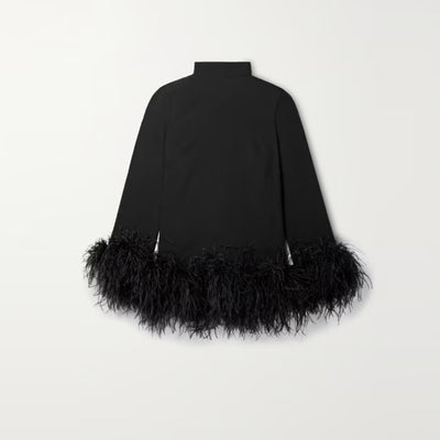 Vestido Corto Cuello Alto Ejecutivo con Plumas de Avestruz Negro - Image 13