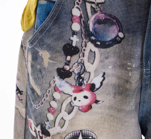 Jeans Retro Americano con Estampado de Caricaturas - Image 4