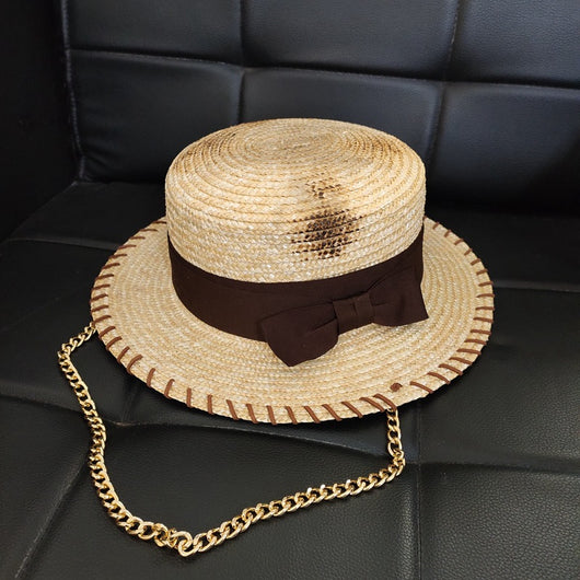 Sombrero de Paja con Cadena Dorada - Protección Solar Casual - Image 4