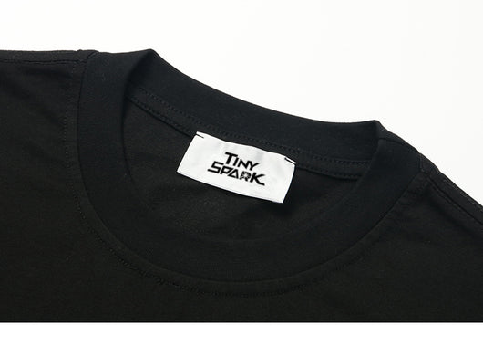 Playera Holgada Unisex con Estampado de Cruces - Image 9