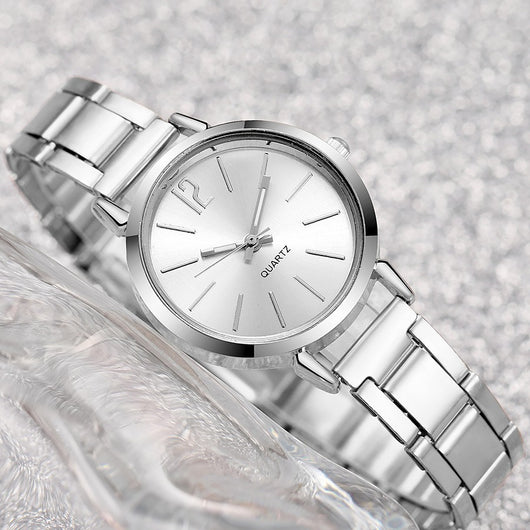 Conjunto de Reloj Minimalista y Pulseras Versátiles para Mujer - Image 8