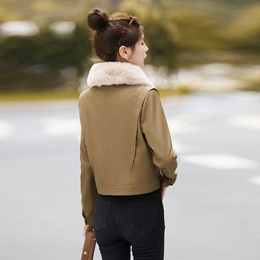 Chaqueta Motociclista de Cuero para Mujer - Versátil y Elegante - Image 11