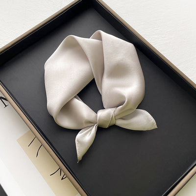 Pañuelo de Seda Pura 53cm - Elegancia y Versatilidad - Image 7