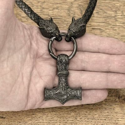 Collar de Cuero para Hombre con Colgante de Martillo - Image 4