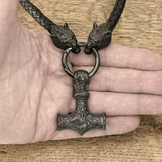 Collar de Cuero para Hombre con Colgante de Martillo - Image 4