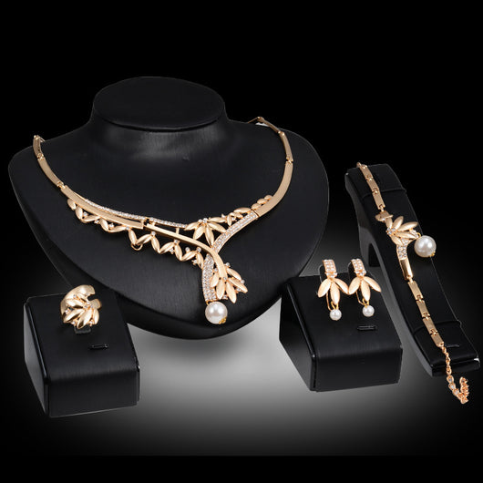 Conjunto de 4 Accesorios Dorados para Novia