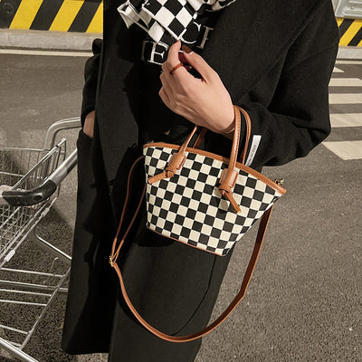 Bolso Bucket Cuadros Invierno - Cartera de Moda a Cuadros - Image 9