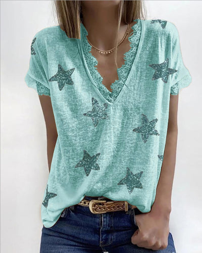 Blusa Estampada con Escote en V y Detalles de Encaje - Image 3