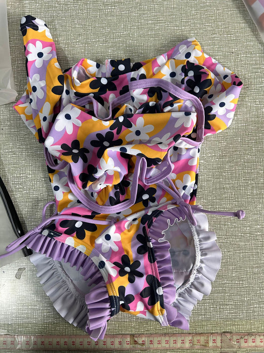 Traje de Baño Infantil con Pliegues Elegantes - Image 8