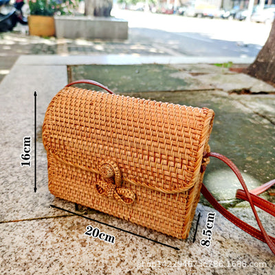 Bolso Playero Tejido en Ratán con Cierre de Mariposa - Image 10