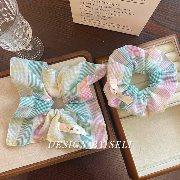 Pañuelo Cuadrado Escocés Multicolor - Accesorio Coreano para Cabello y Cuello
