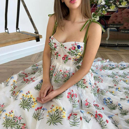 Vestido Estampado con Tirantes Cruzados y Falda Suspender - Image 3