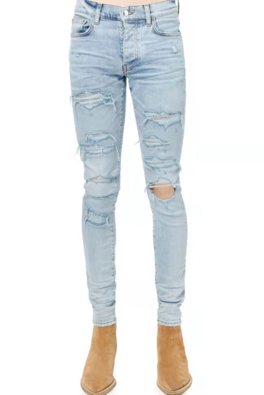 Jeans Ajustados para Hombre con Parches Diamante Claro y Detalles Perforados - Image 21