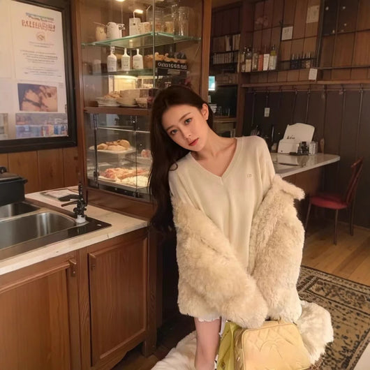 Abrigo Coreano para Mujer con Cuello Solapa y Forro Peludo Abrigador - Image 3