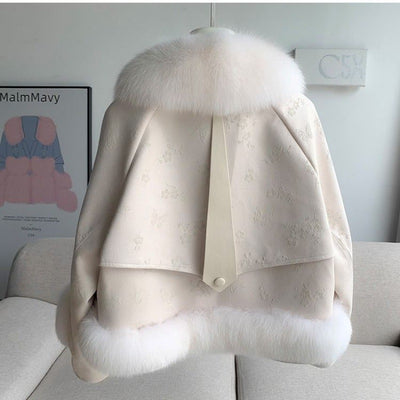 Chaqueta Corta Acolchada para Invierno - Diseño Moderno y Cálido para Mujer - Image 4