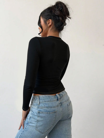Blusa Corta con Diseño de Moño Elegante y Manga Larga - Image 8