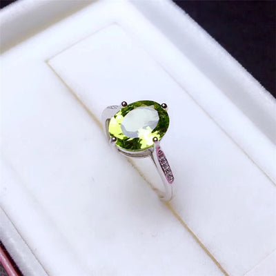 Anillo de Peridoto Natural en Plata 925 - Joya de Gemas Coloridas