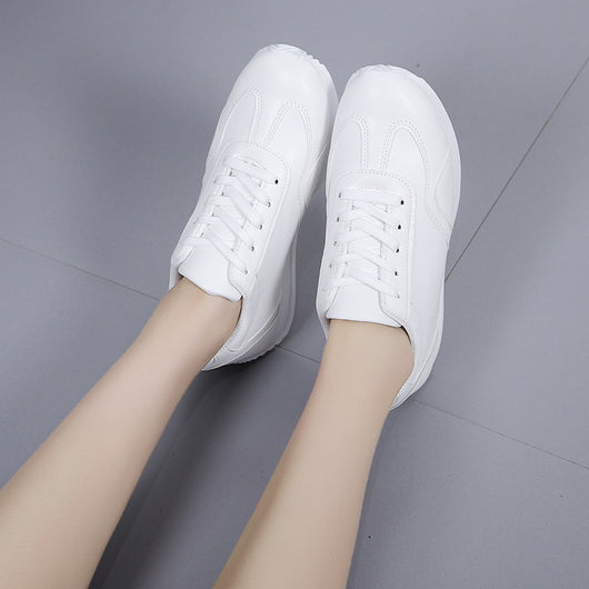Zapatillas Blancas Plataforma para Estudiantes - Versátiles y Cómodas - Image 8