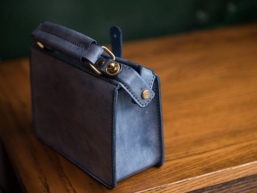 Bolsa Cuadrada Pequeña de Cuero Genuino con Hebilla de Cobre Artesanal DIY - Image 16