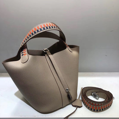 Bolso Bucket de Cuero para Mujer - Asa de Hombro