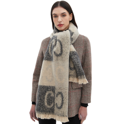 Bufanda Jacquard Unisex con Letras - Estilo Moderno para Él y Ella - Image 2