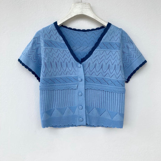 Blusa Corta Tejida con Detalles Calados y Jacquard - Image 2