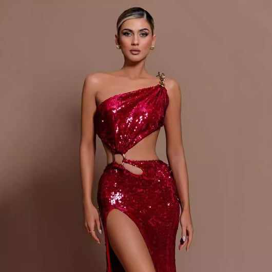 Vestido Rojo con Lentejuelas, Hombro Inclinado y Corte Midriff - Image 3
