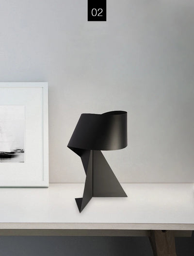 Lámpara Origami Blanco y Negro - Diseño Minimalista de Estudio - Image 9
