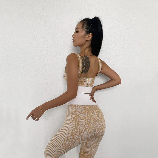 Conjunto Deportivo Sin Costuras Patrón Serpiente - Image 11